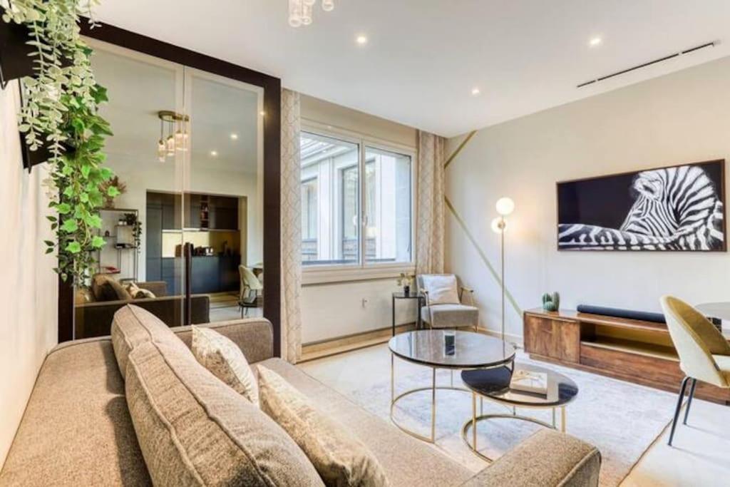 Montaigne Executive Suite ปารีส ภายนอก รูปภาพ