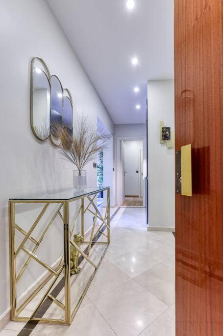 Montaigne Executive Suite ปารีส ภายนอก รูปภาพ