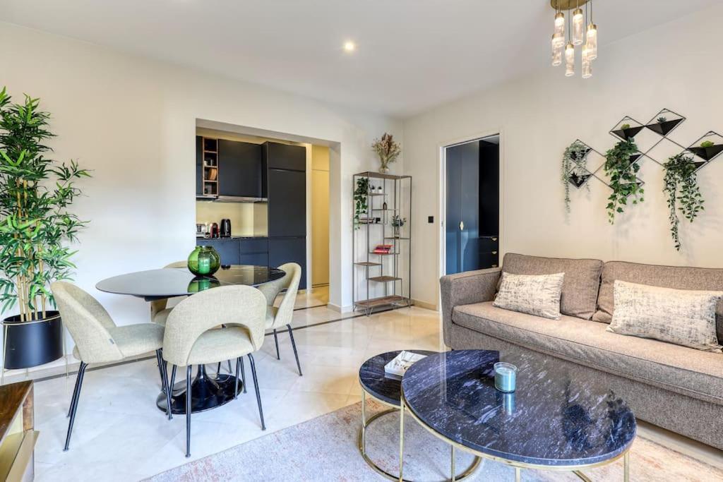 Montaigne Executive Suite ปารีส ภายนอก รูปภาพ