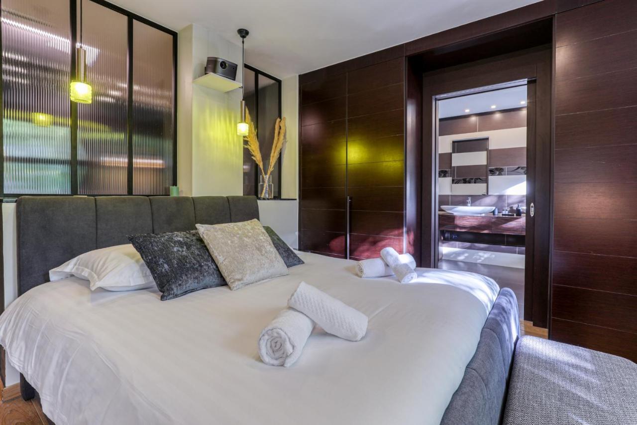 Montaigne Executive Suite ปารีส ภายนอก รูปภาพ