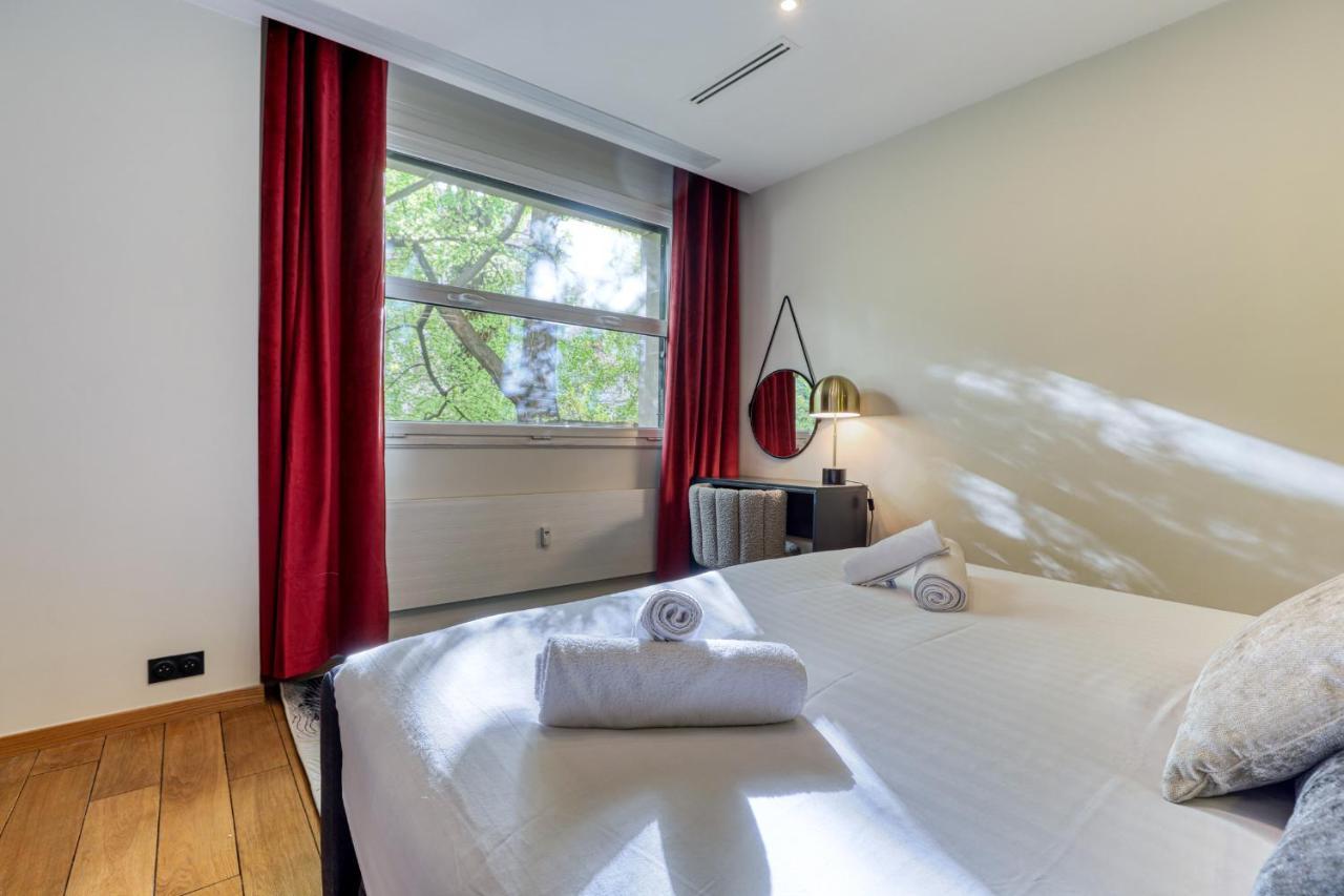 Montaigne Executive Suite ปารีส ภายนอก รูปภาพ
